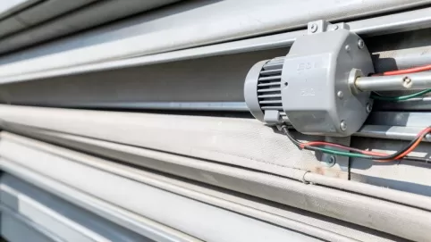 budowa rolety zewnętrznej elektrycznej