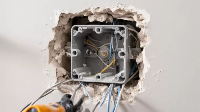 Osadzenie puszki elektrycznej cena